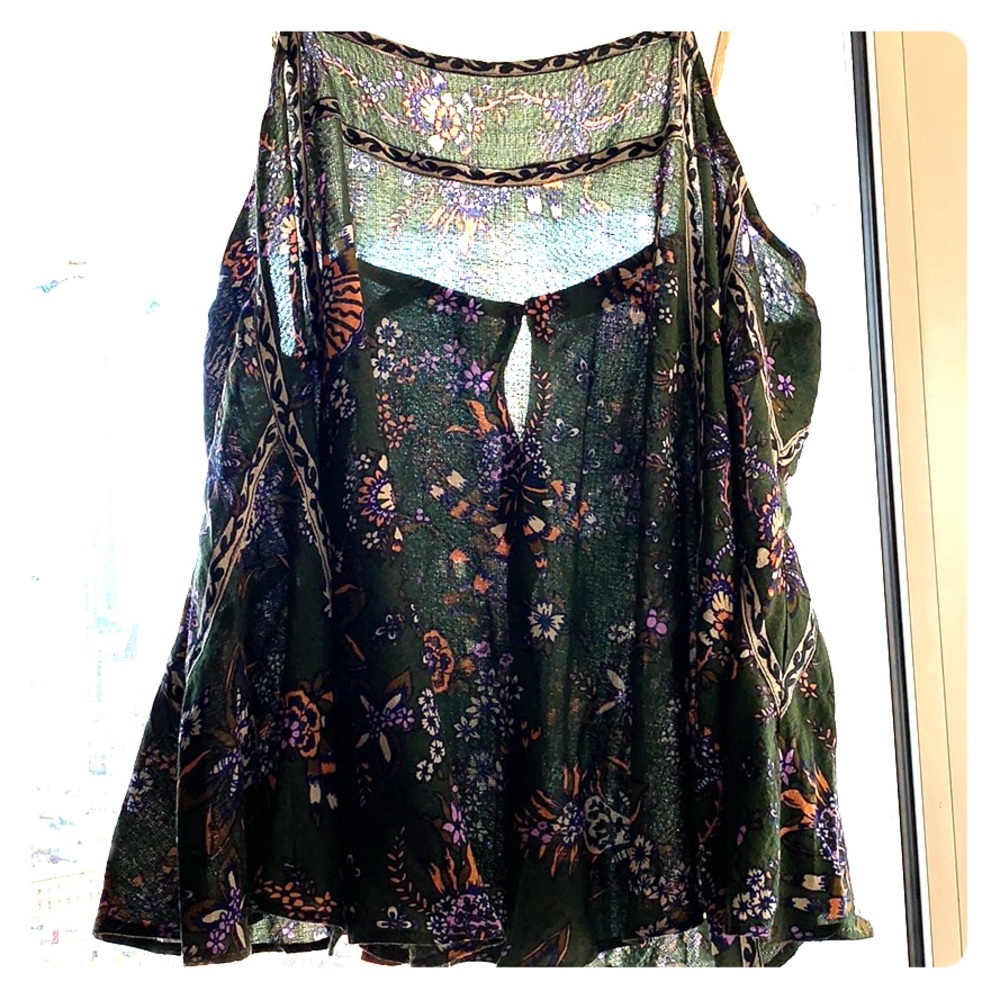 Free People tank with adjustable straps